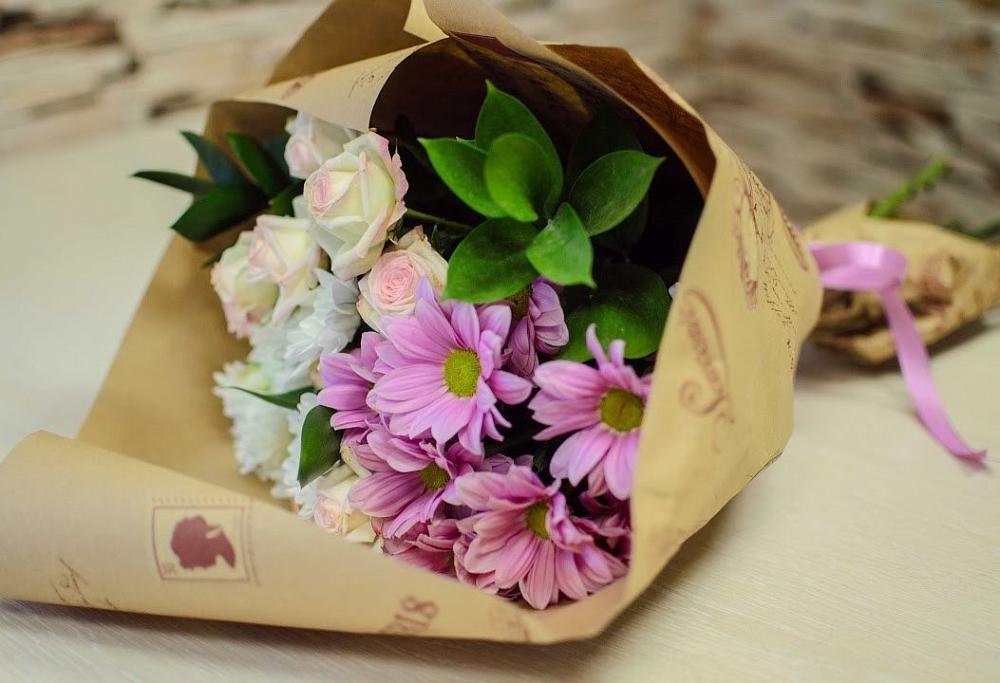 Букет цветов из: Розы и Хризантемы в Поселке станции Бронницы