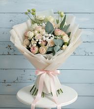 Букет цветов из:  Розы и Лизиантусы в Поселке станции Бронницы