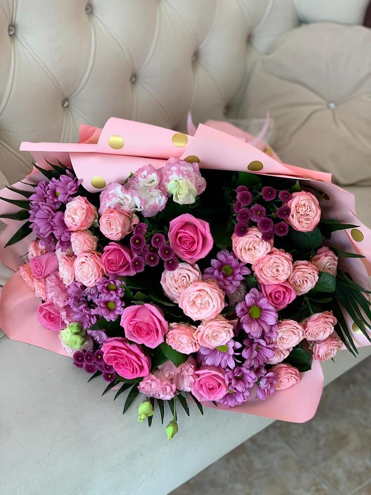 Букет цветов из: Хризантемы, Розы и Лизиантусы в Поселке станции Бронницы