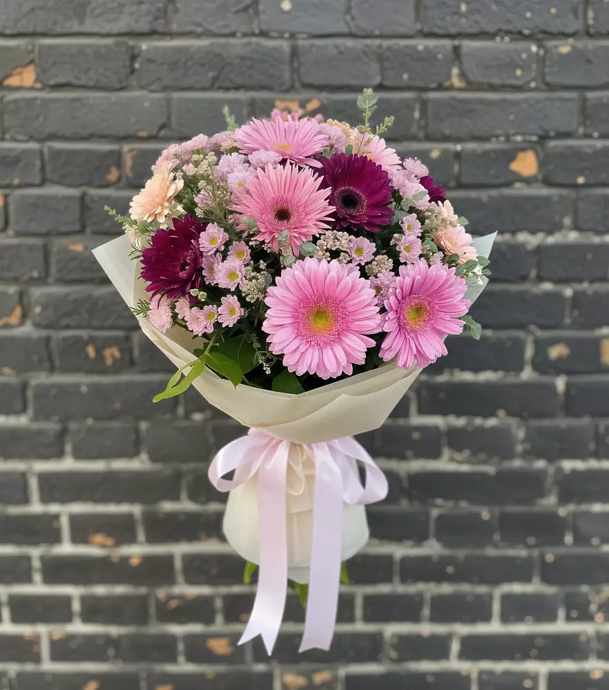 Букет цветов из: Герберы и Хризантемы в Поселке станции Бронницы