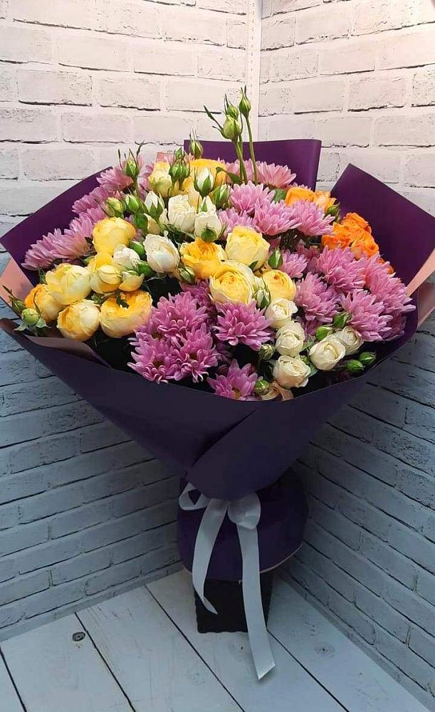 Букет цветов из: Хризантемы и Розы в Поселке станции Бронницы