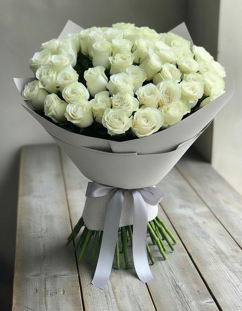 Букет 35 Белых роз в Поселке станции Бронницы