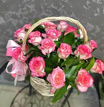 Цветочная композиция из Розы в корзине #REPLACE_PRED# Поселке станции Бронницы