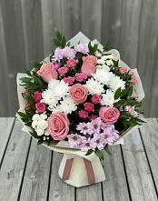 Букет цветов из:  Альстромерии, Гвоздики, Розы и Хризантемы в Поселке станции Бронницы