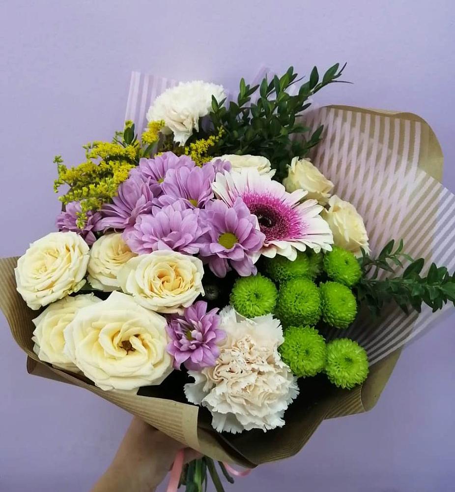 Букет цветов из: Хризантемы, Розы, Гвоздики и Герберы в Поселке станции Бронницы