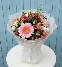 Букет цветов из:  Герберы, Альстромерии и Лизиантусы #REPLACE_PRED# Поселке станции Бронницы