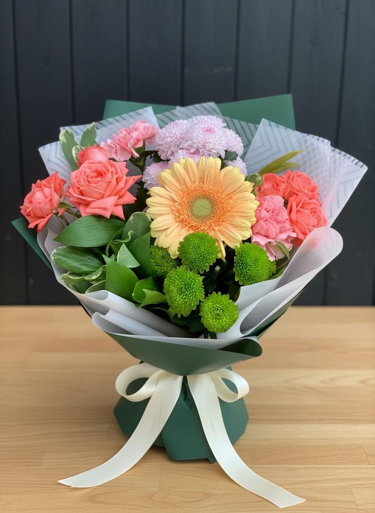 Букет цветов из: Гвоздики, Розы, Герберы и Хризантемы в Поселке станции Бронницы