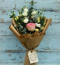 Букет цветов из:  Розы и Лизиантусы в Поселке станции Бронницы